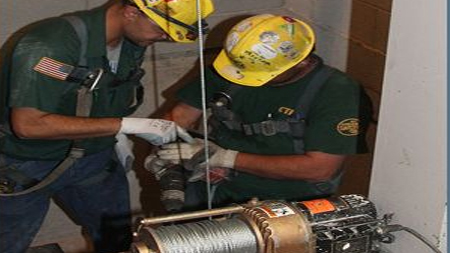 Podczas naprawy platform dla niepełnosprawnych